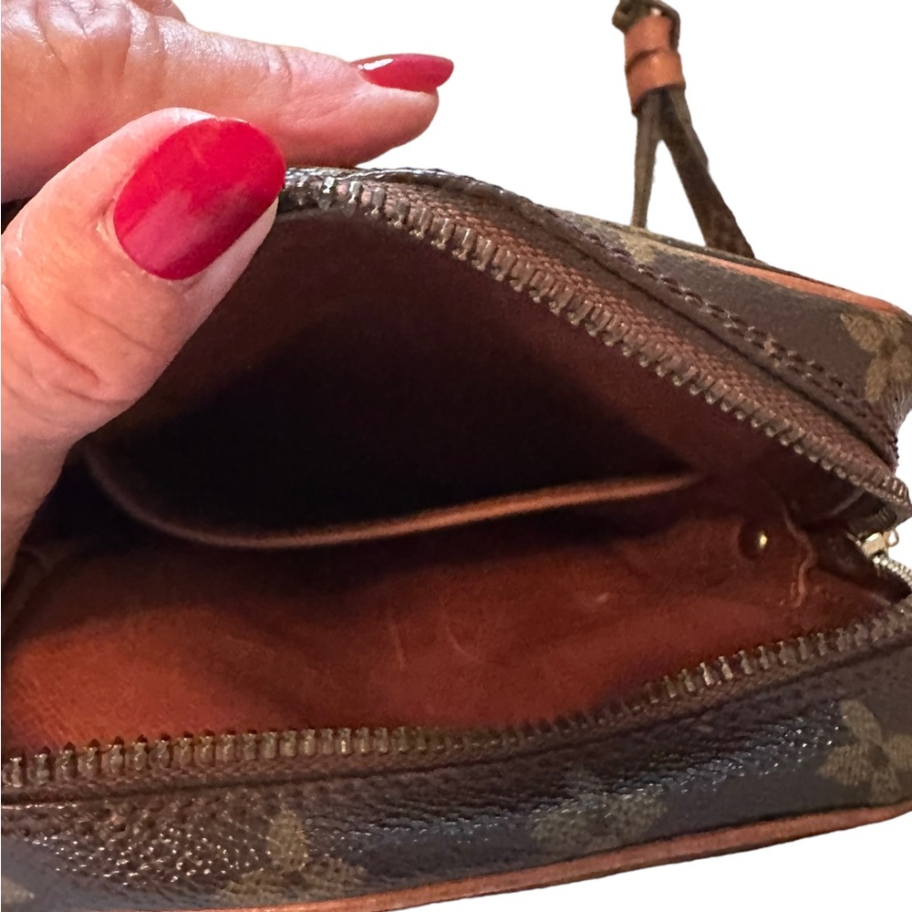 Louis Vuitton Vintage Monogram Danube Shoulder Crossbody PM Bag. COA included - Picture 8 of 14